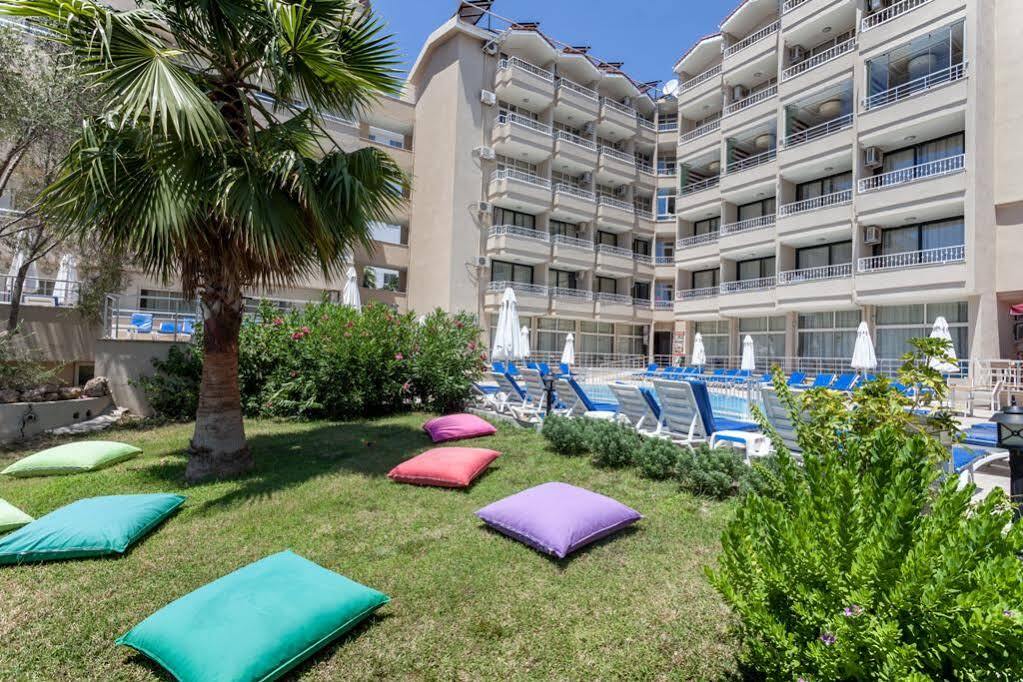 Seaden Sweet Park Hotel Side Exterior photo